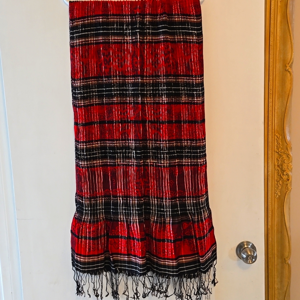 Lovely Plaid shirred cotton Scarf Wrap Shawl NWT - Picture 2 of 10
